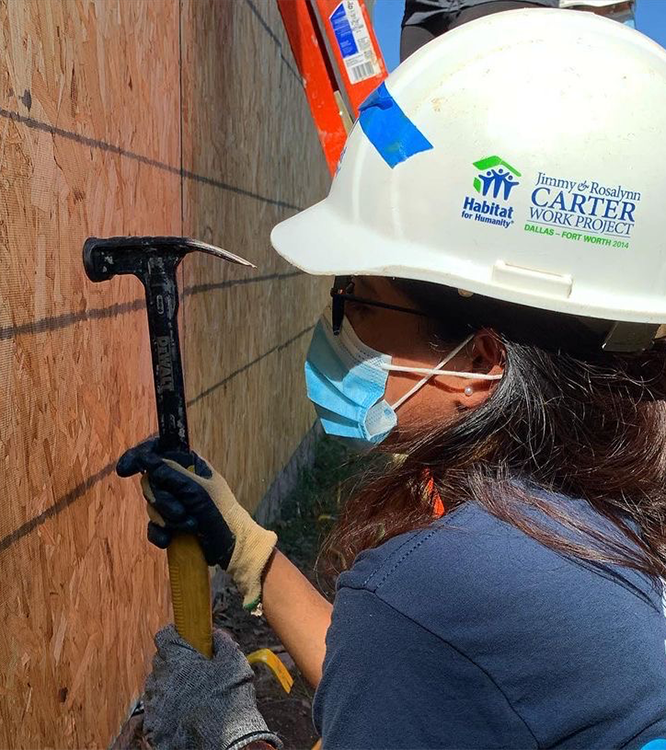 HSC School of Public Health volunteers worked with the local Habitat for Humanity in Fall 2021