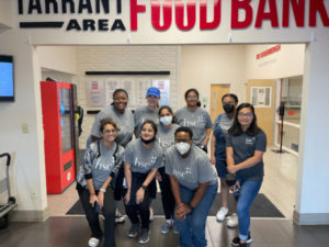 Sph Students At Tarrant Area Food Bank 600x450