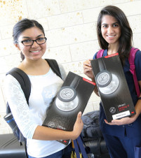 Med Students receiving stethoscopes